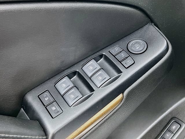Used 2019 GMC Yukon Denali w/ Open Road Package AWD/4WD image 9