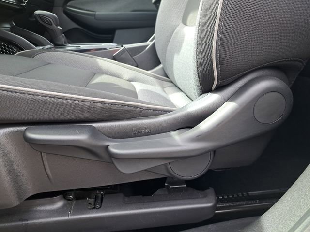 Used 2025 Chevrolet TrailBlazer LT AWD/4WD image 15