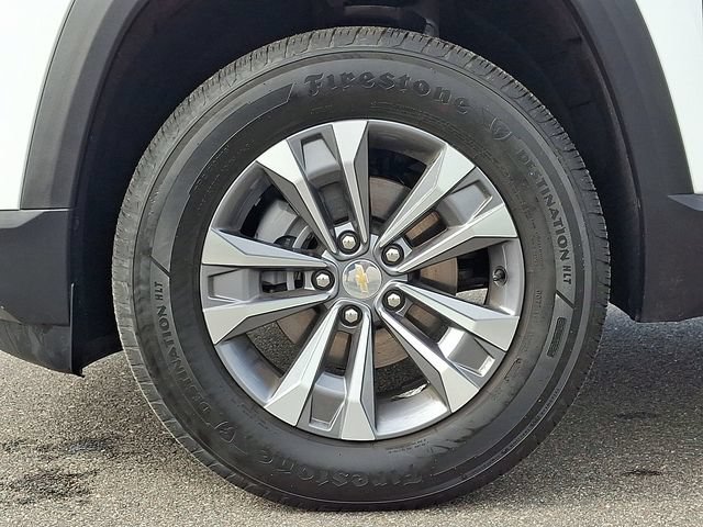 Used 2026 Chevrolet Equinox LT FWD image 8