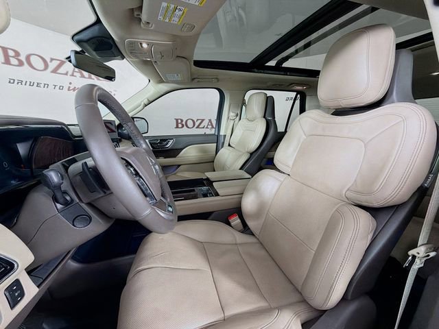 Used 2022 Lincoln Navigator Reserve AWD/4WD image 25