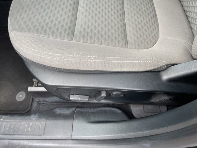 Used 2021 Ford Escape SE w/ Cold Weather Package image 22