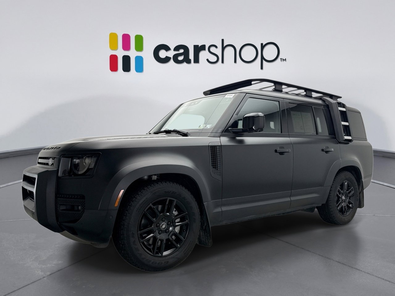 Used 2023 Land Rover Defender 130 SE image 1