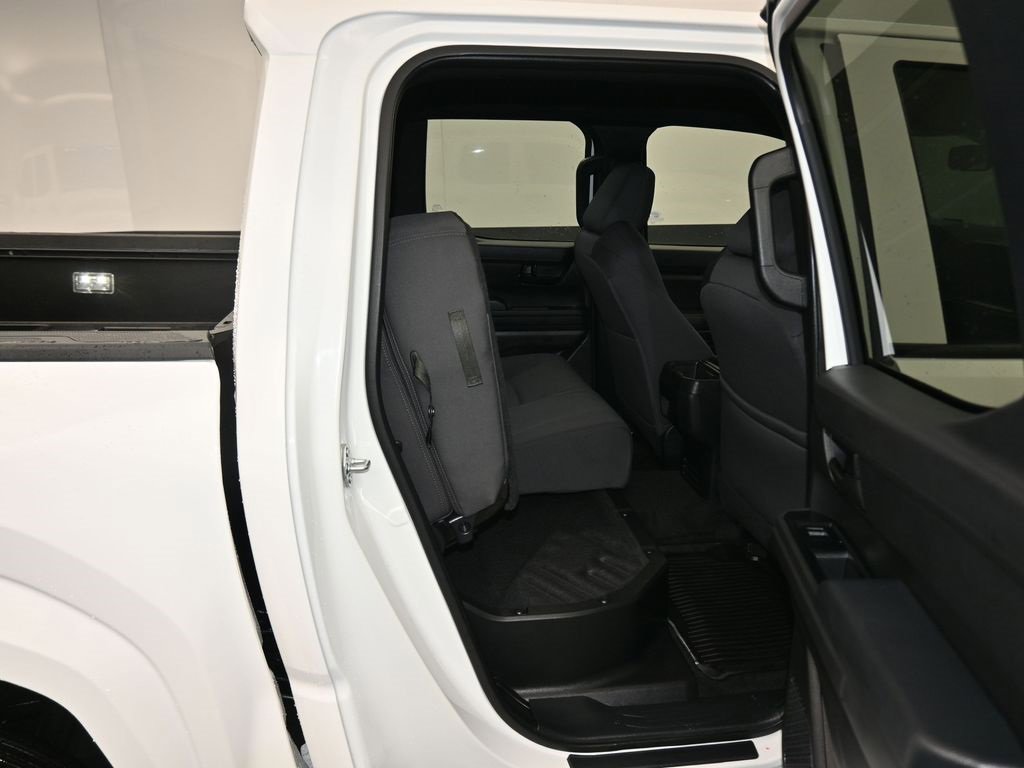 Used 2025 Toyota Tacoma SR image 39