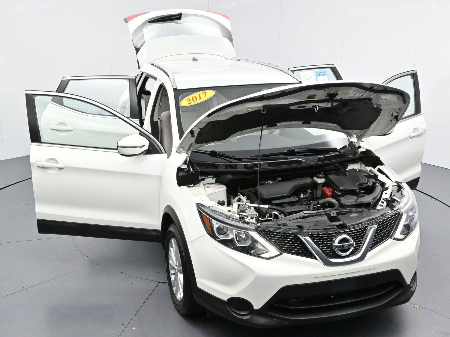 Used 2017 Nissan Rogue Sport SV FWD image 42