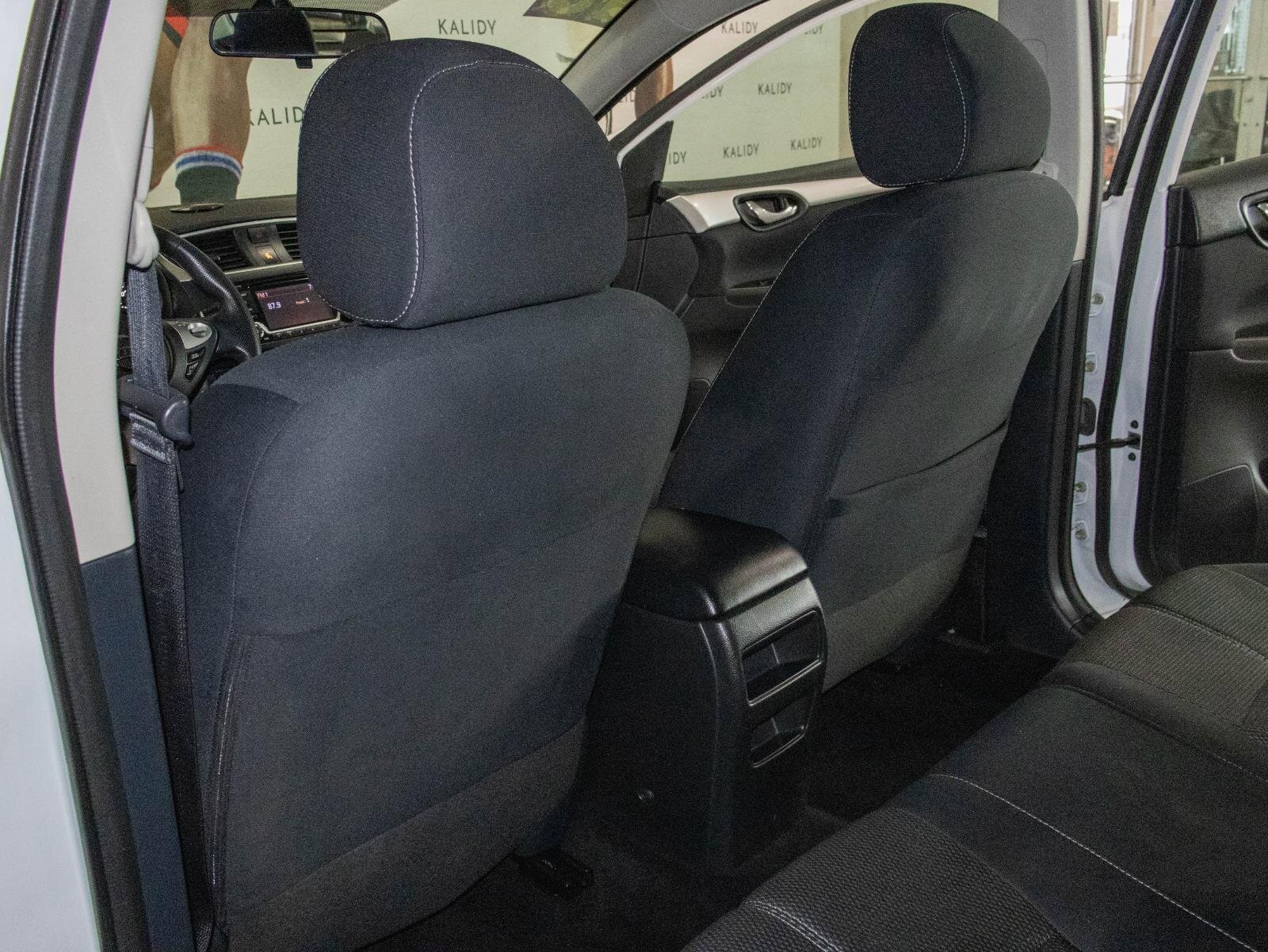 Used 2018 Nissan Sentra S w/ Appearance Package image 9