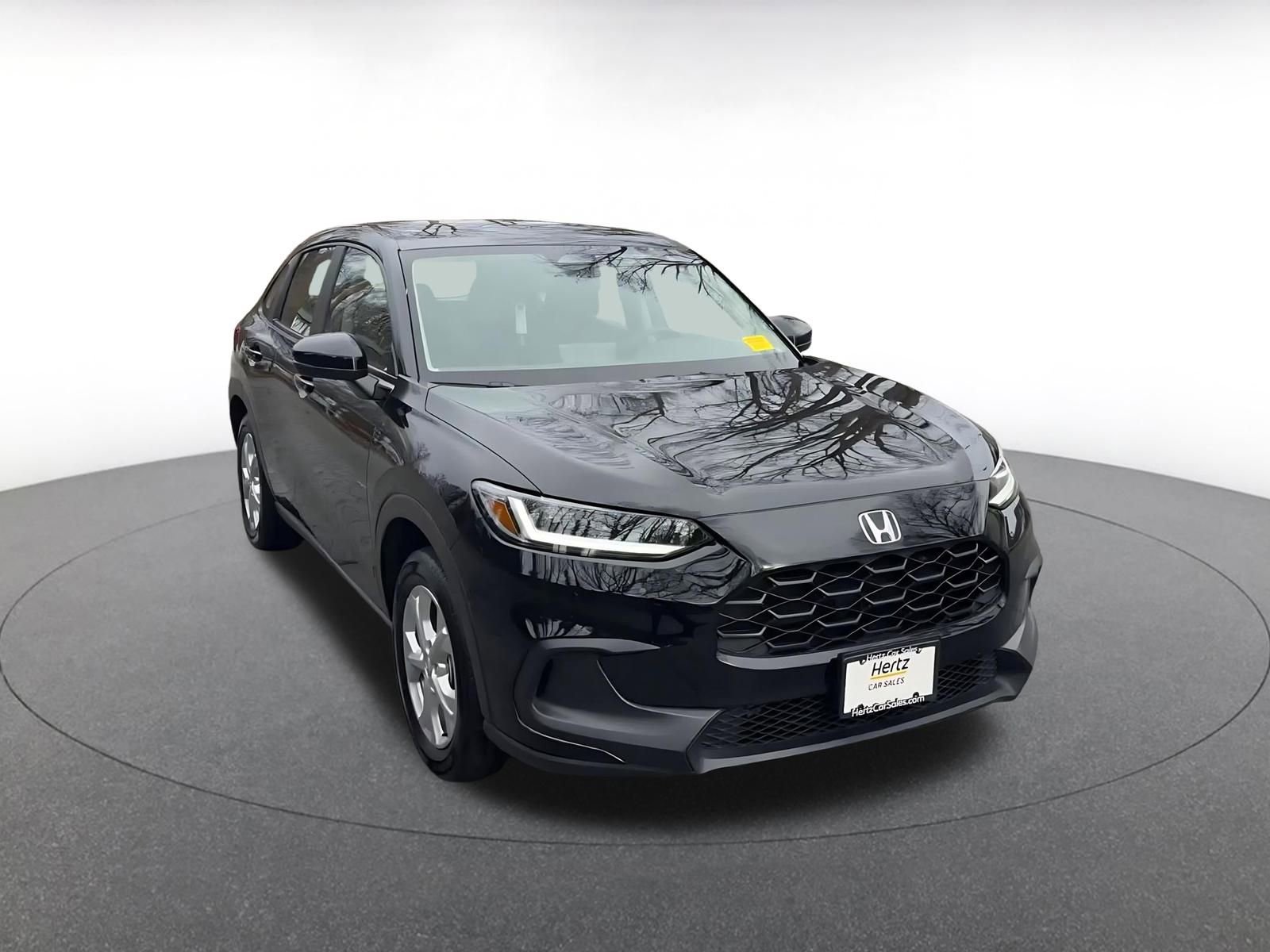 Used 2025 Honda HR-V LX image 2