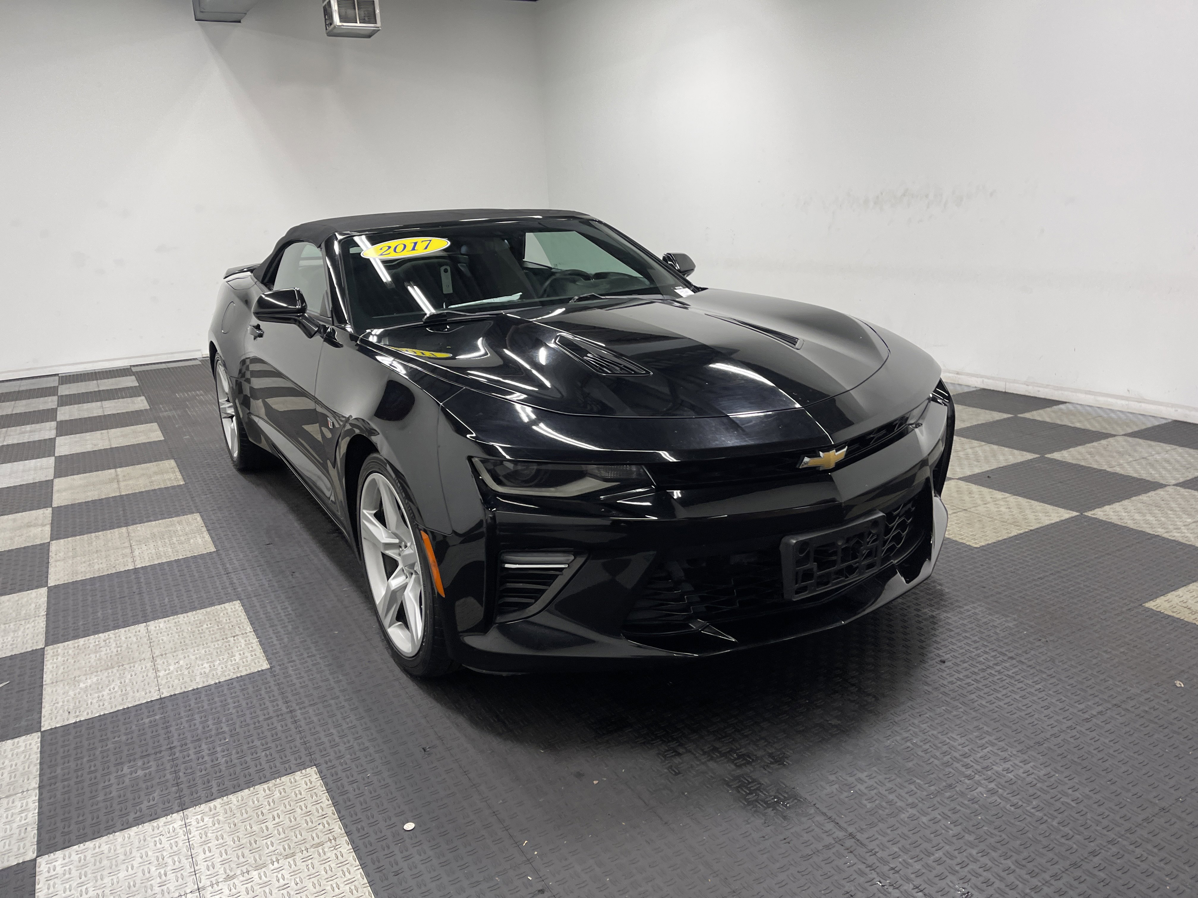Used 2017 Chevrolet Camaro SS image 6