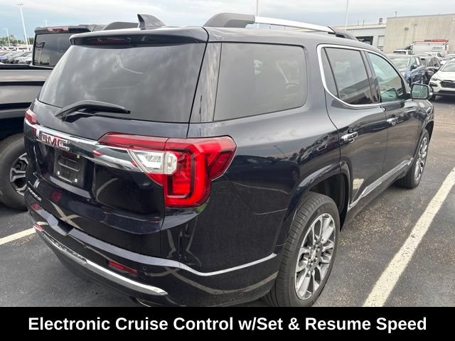 Used 2022 GMC Acadia Denali w/ Denali Technology Package FWD image 6