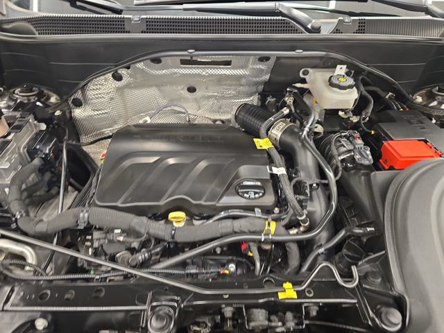 Used 2023 Buick Encore GX Select w/ Sport Touring Package FWD image 39