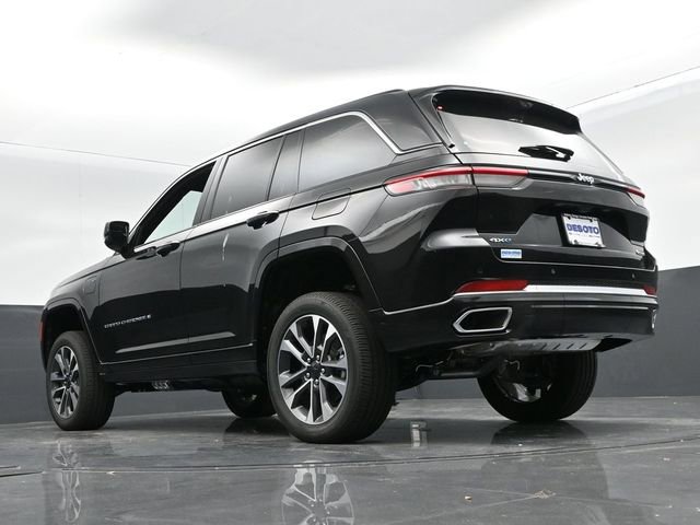 Used 2024 Jeep Grand Cherokee Overland w/ Advanced Protech Group III image 46