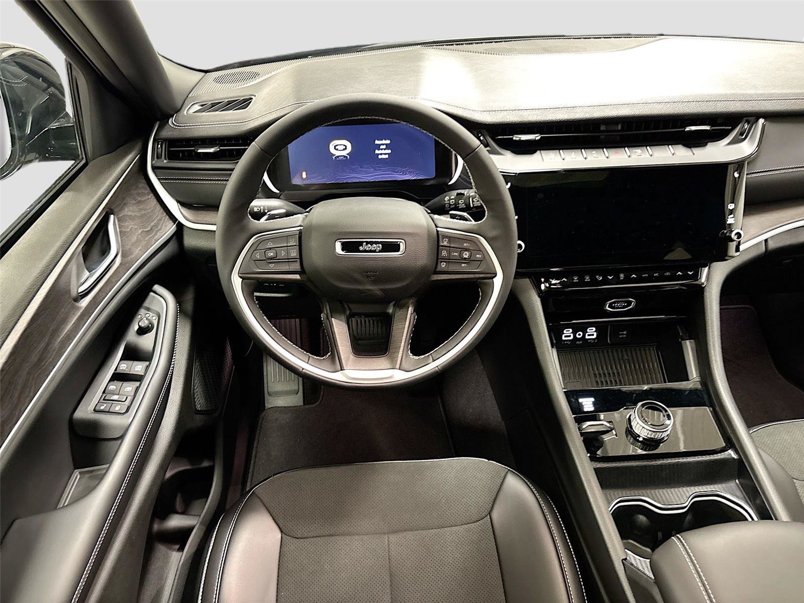 New 2026 Jeep Grand Cherokee L 4WD image 2