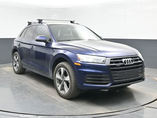 Used 2020 Audi Q5 2.0T Premium w/ Titanium Sport Package image 2