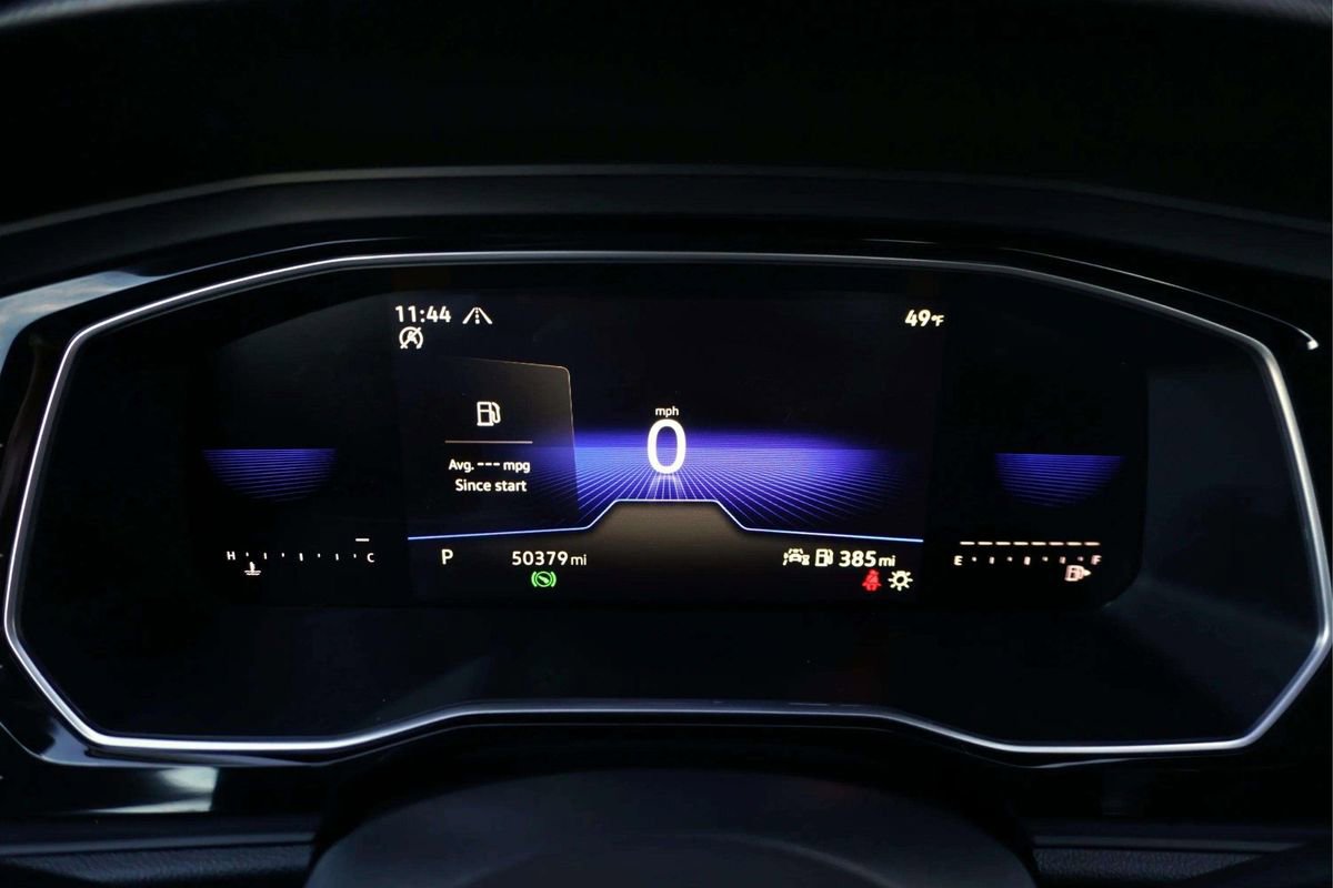 Used 2024 Volkswagen Jetta SE image 28