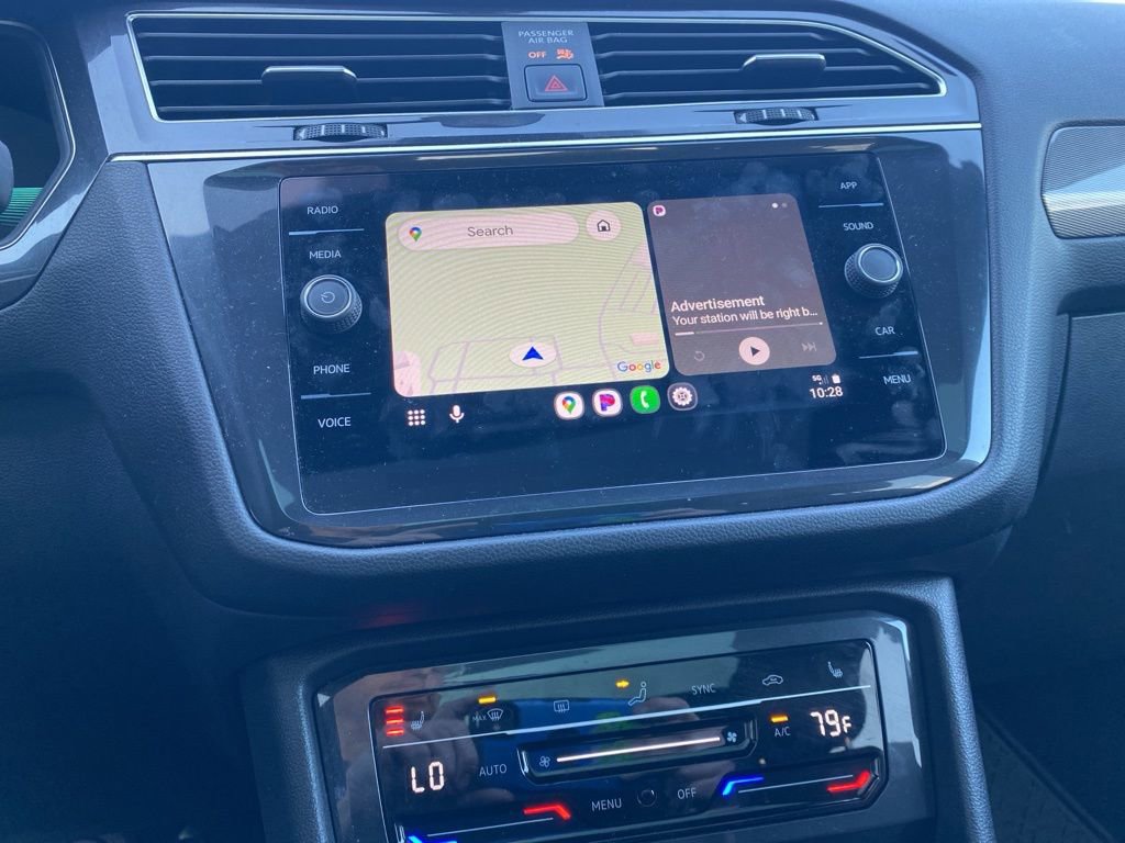 Used 2023 Volkswagen Tiguan SE R-Line image 12