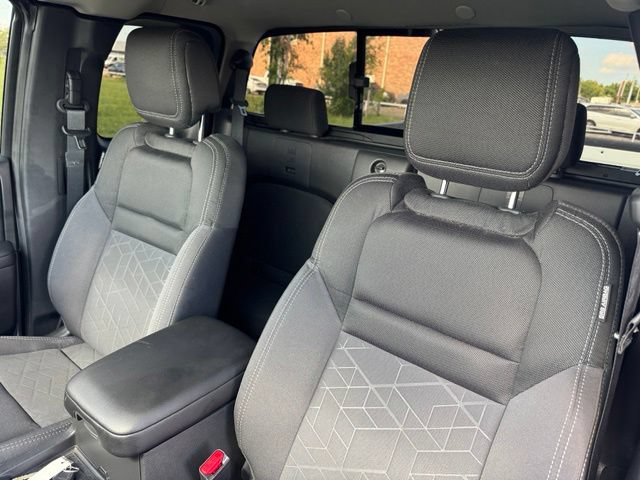 Used 2025 Nissan Frontier SV RWD image 10