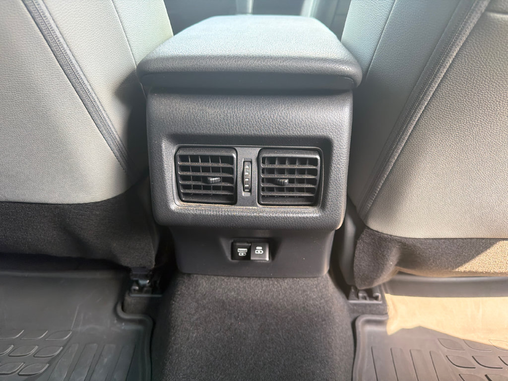 Used 2025 Toyota Camry SE w/ Convenience Package FWD image 26