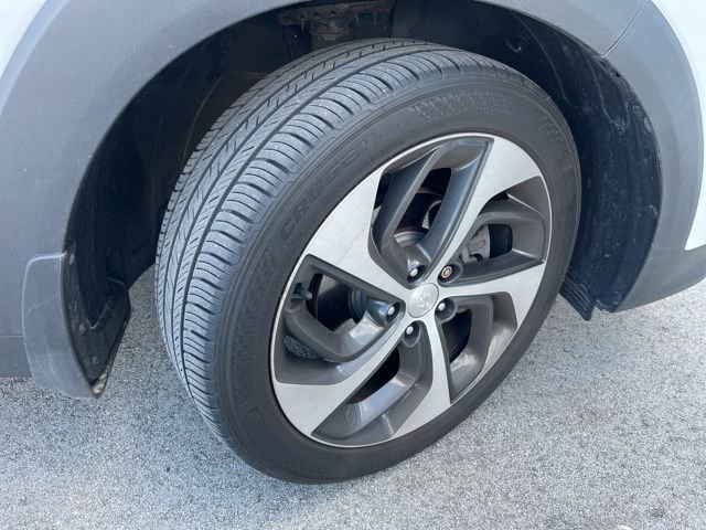 Used 2017 Hyundai Tucson Sport w/ Cargo Package AWD/4WD image 16