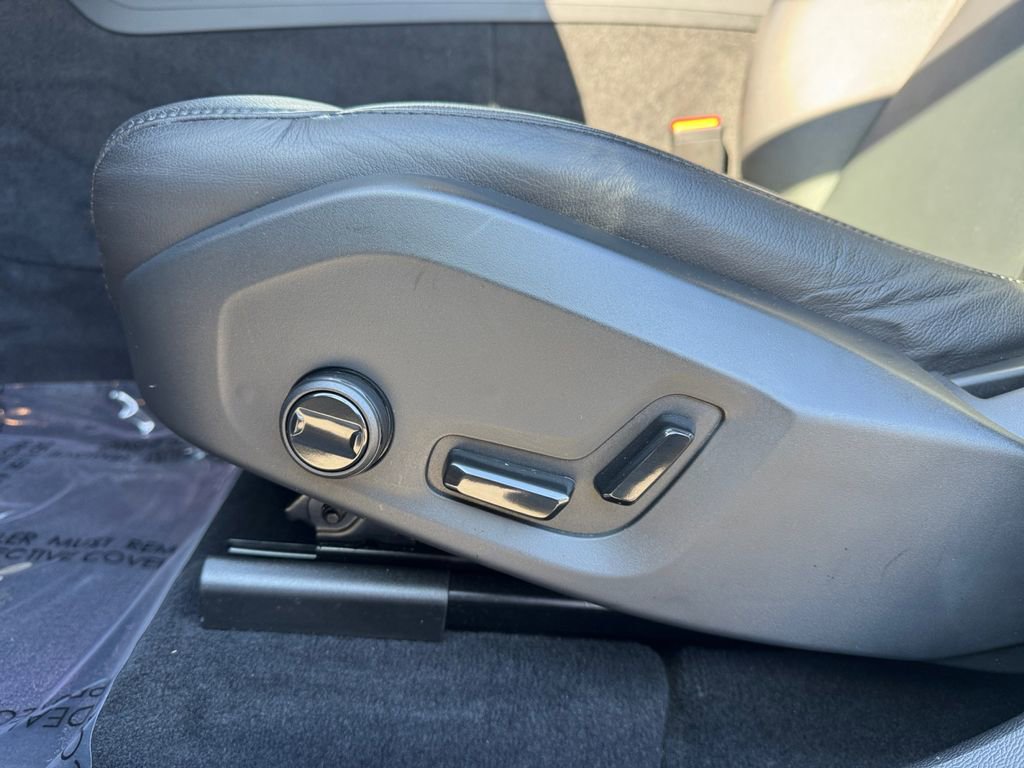 Certified 2024 Volvo XC60 B5 Core w/ Protection Package Premier AWD/4WD image 27