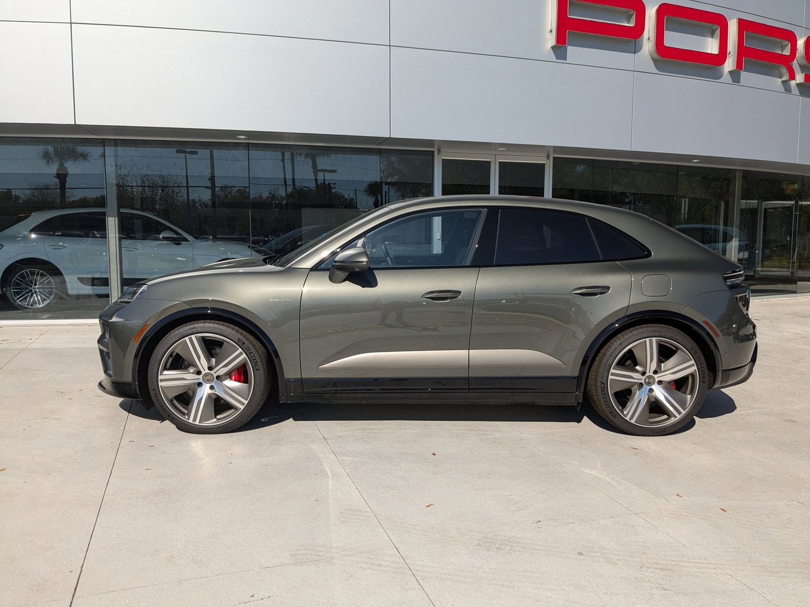 New 2024 Porsche Macan Turbo Electric image 2