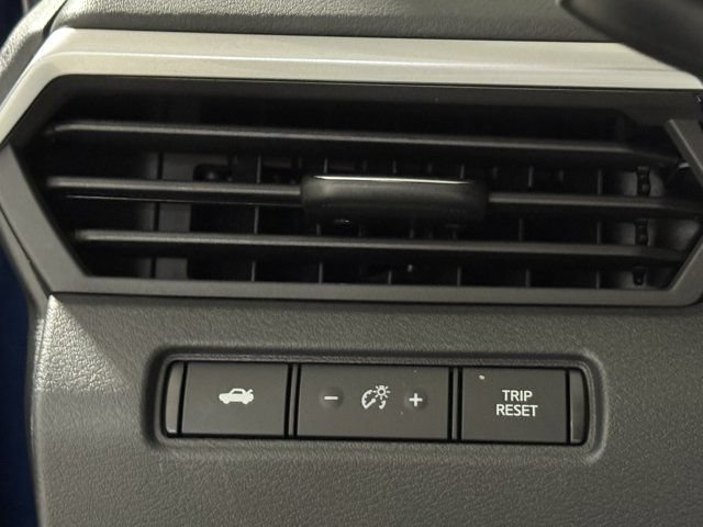 Used 2022 Nissan Altima 2.5 SR AWD/4WD image 15
