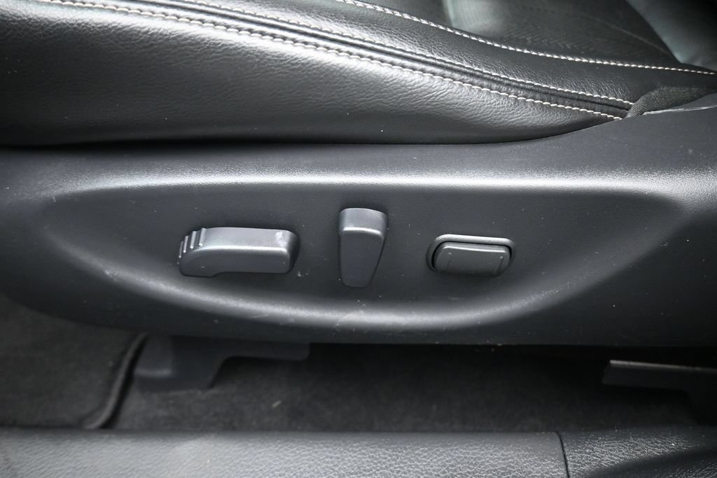 Used 2020 Nissan Maxima 3.5 SL w/ Illumination Package FWD image 12