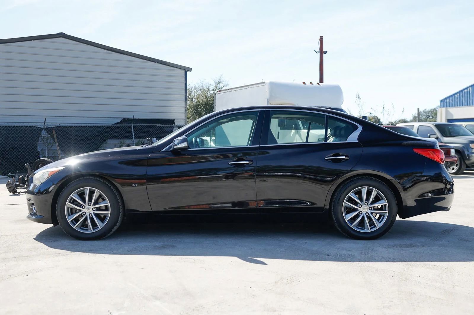 Used 2014 INFINITI Q50 Premium w/ Navigation Package image 4