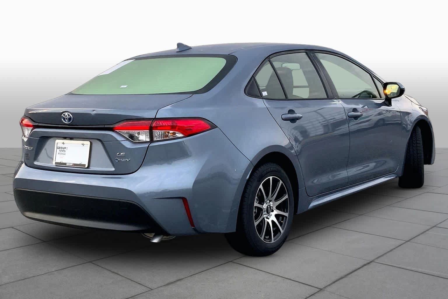 Used 2025 Toyota Corolla LE FWD image 13