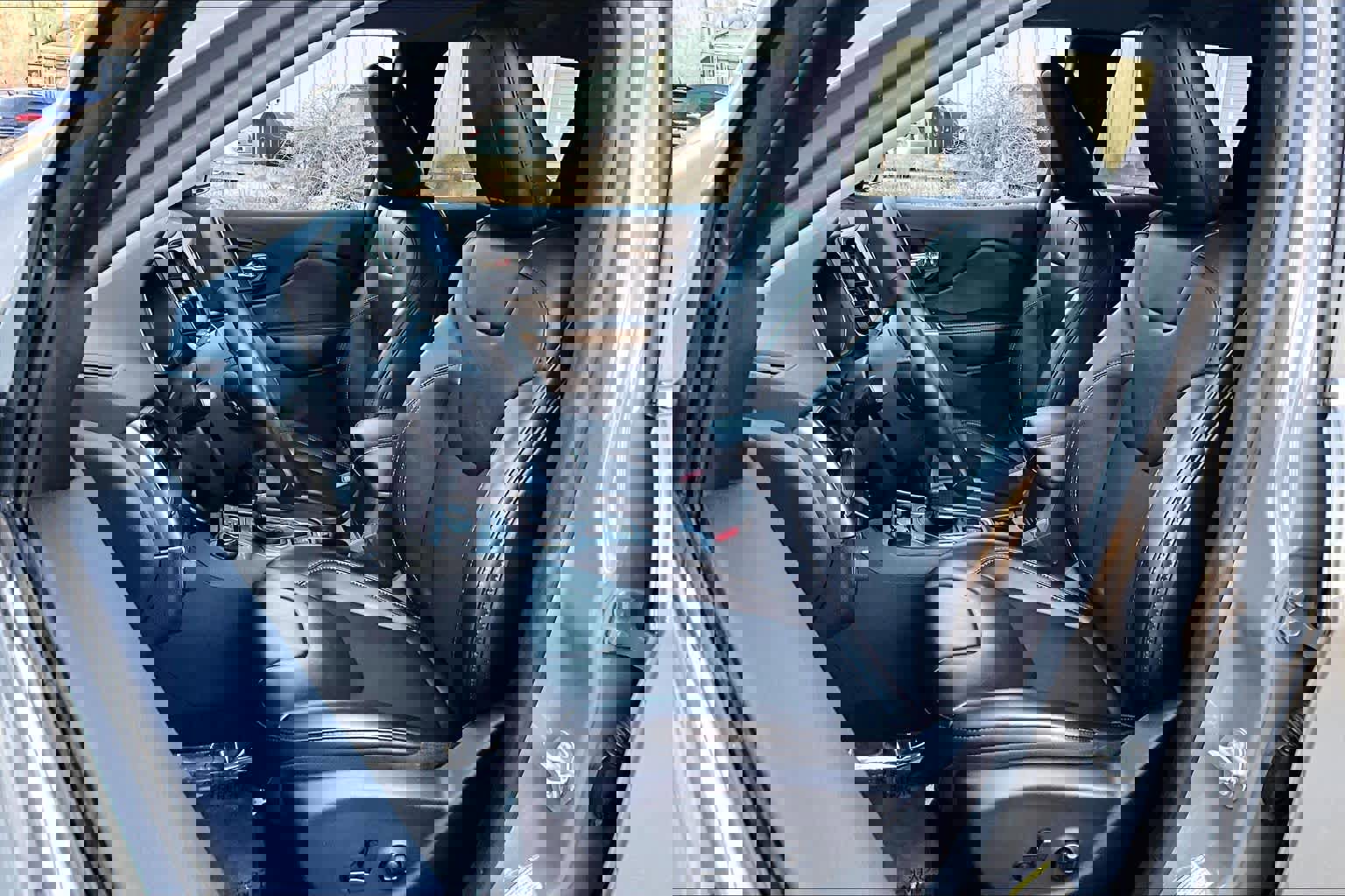 Used 2019 Jeep Cherokee Latitude Plus w/ Cold Weather Group image 7