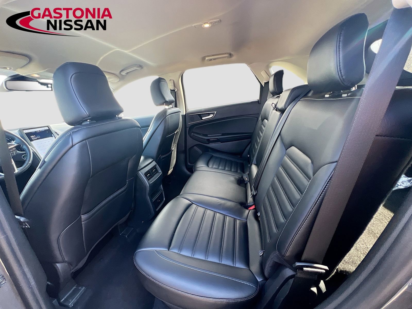 Used 2024 Ford Edge SEL image 31