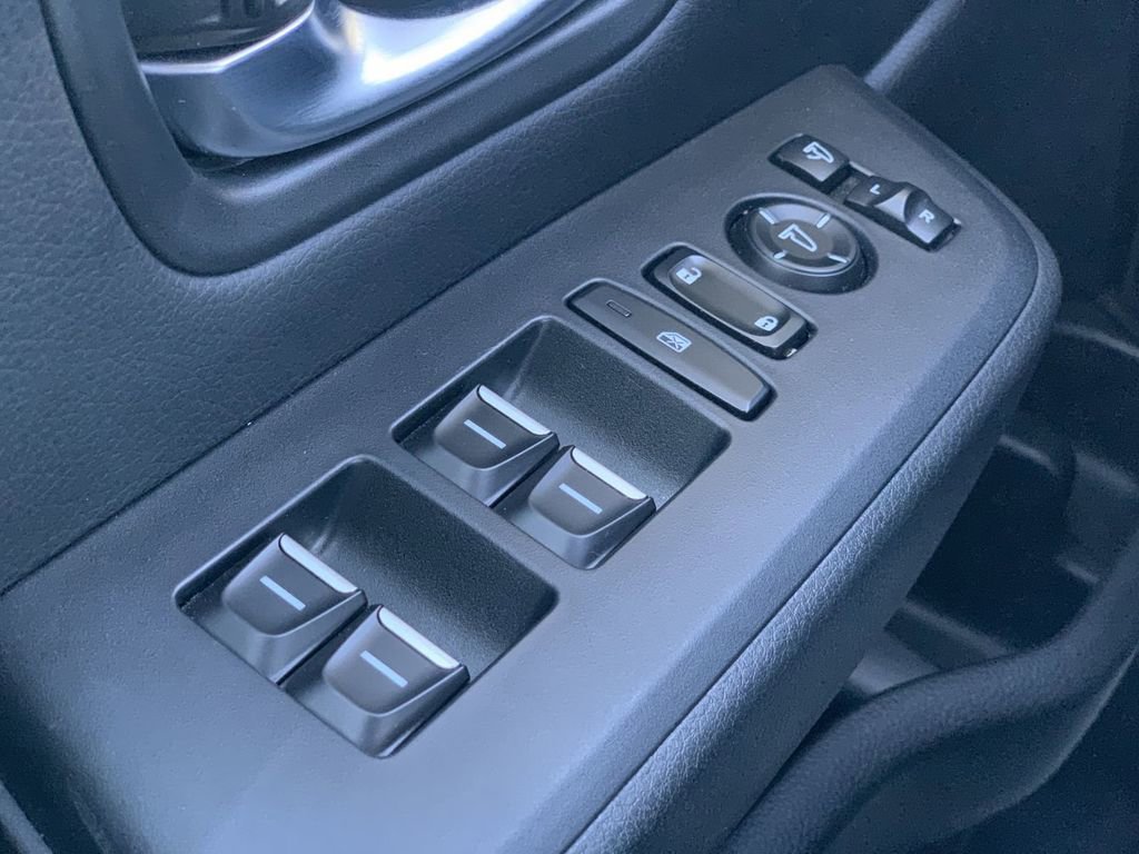 Used 2025 Honda Pilot TrailSport image 21