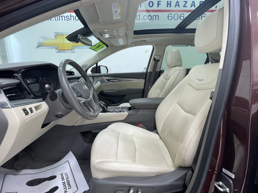 Used 2022 Cadillac XT5 Premium Luxury AWD/4WD image 18