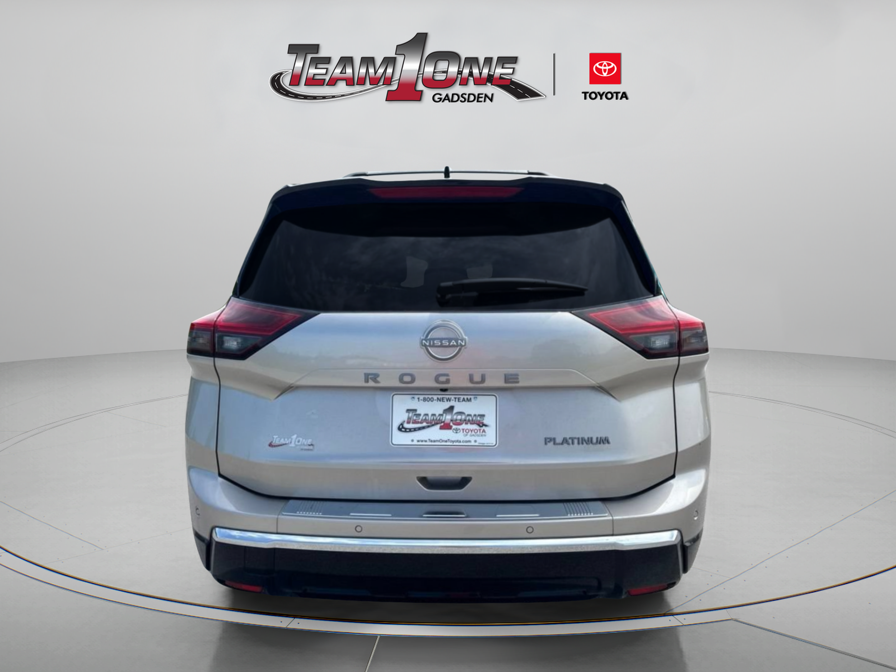 Used 2025 Nissan Rogue Platinum w/ Platinum Premium Package FWD image 6