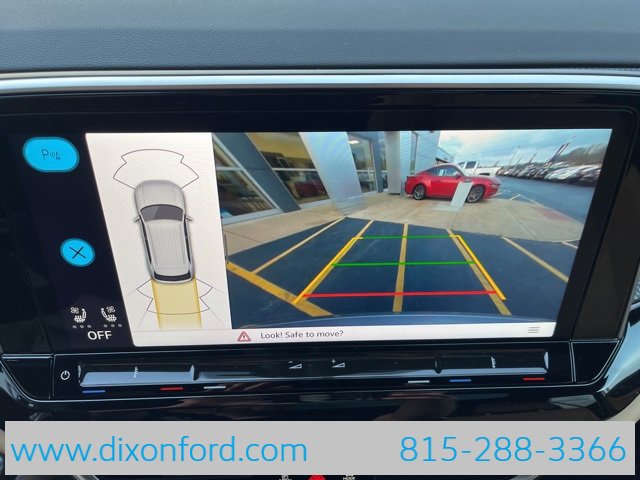 New 2025 Volkswagen Atlas Cross Sport SEL image 11