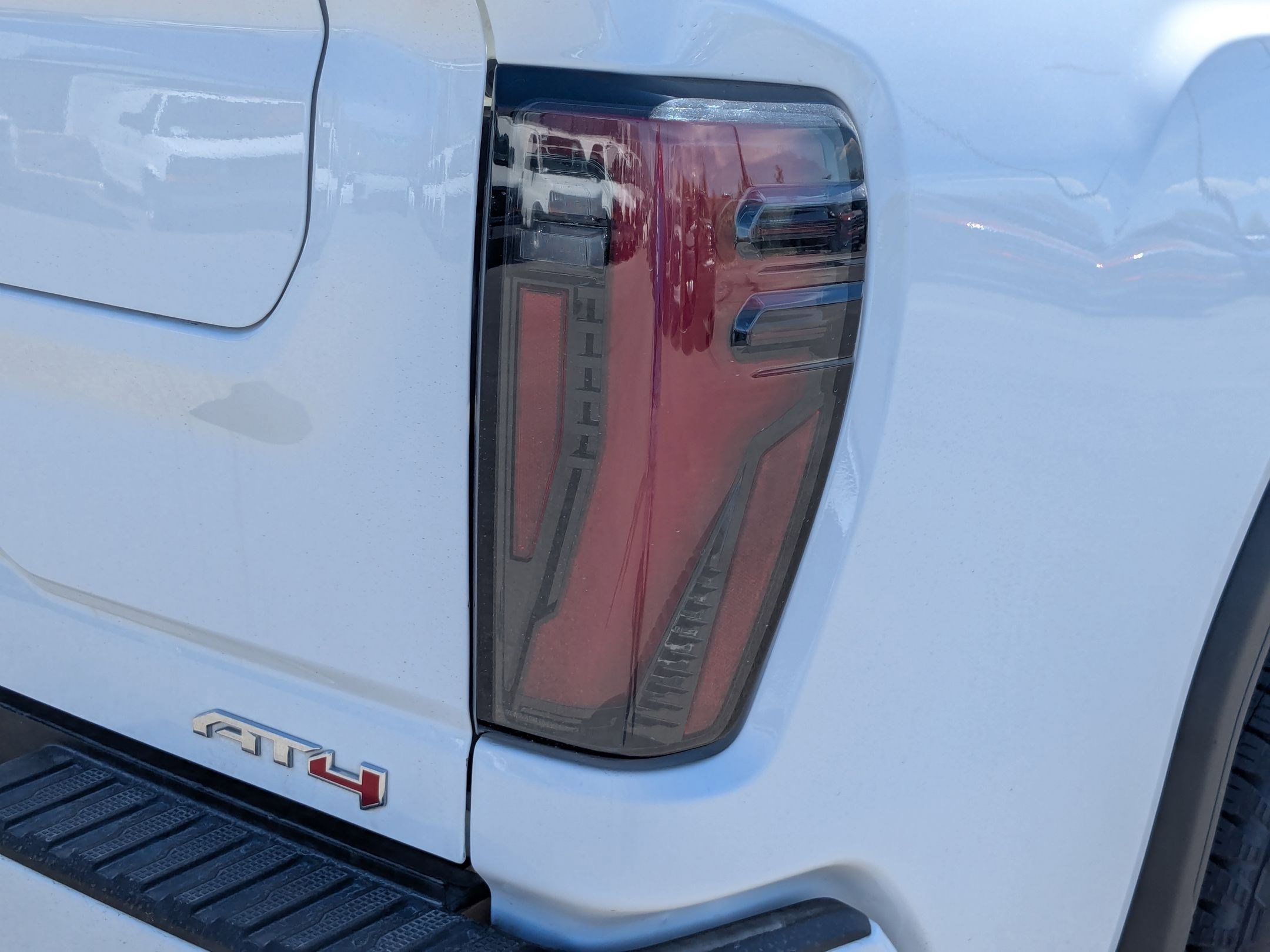 Used 2024 GMC Sierra 3500 AT4 w/ AT4 Premium Plus Package AWD/4WD image 11