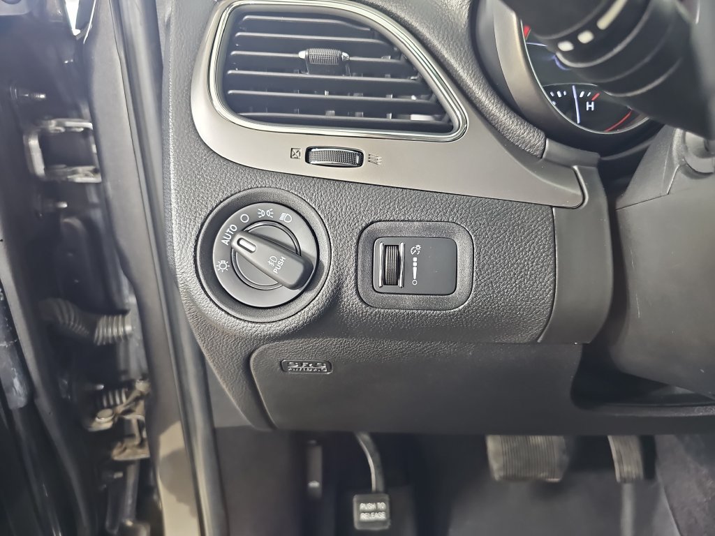 Used 2016 Dodge Journey Crossroad w/ Popular Equipment Group FWD image 30