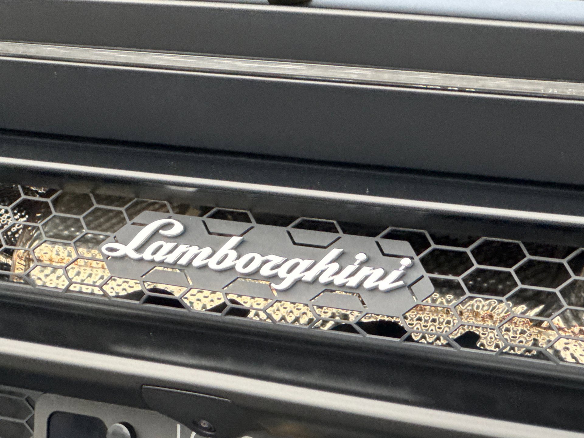 Used 2024 Lamborghini Huracan Sterrato image 11