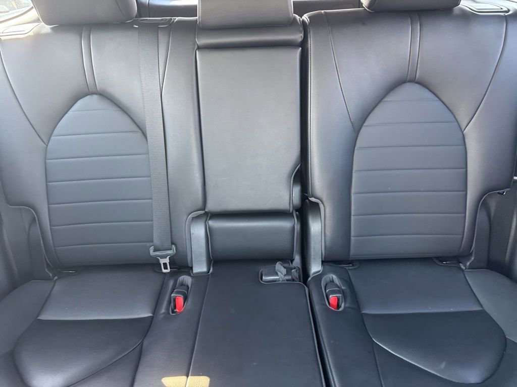Used 2023 Toyota Highlander XLE AWD/4WD image 15