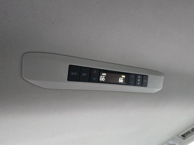Used 2022 Toyota Sienna XLE FWD image 11