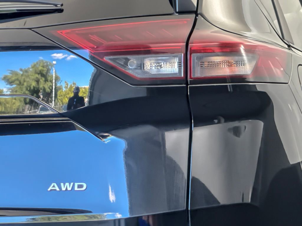Used 2023 Nissan Rogue S AWD/4WD image 25