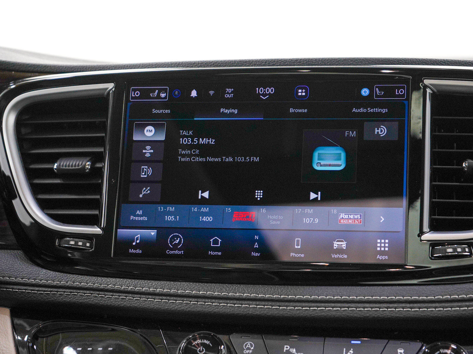 Used 2023 Chrysler Pacifica Limited FWD image 18