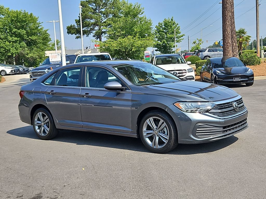 Used 2024 Volkswagen Jetta SE