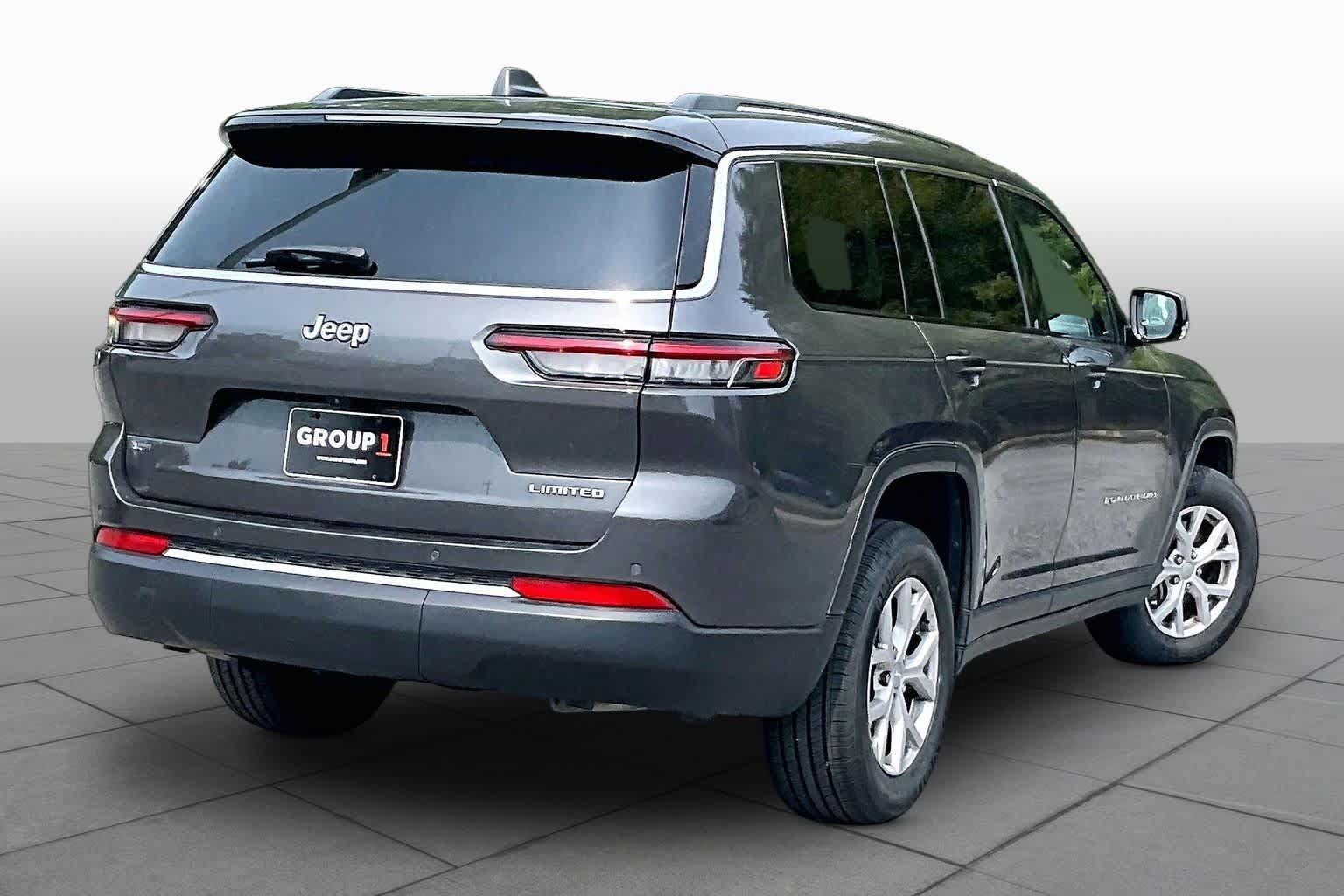 Used 2022 Jeep Grand Cherokee L Limited RWD image 13
