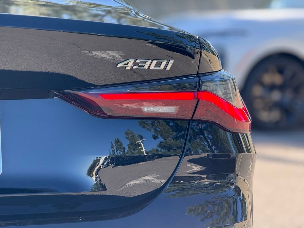 Used 2025 BMW 430i Coupe w/ Convenience Package image 14