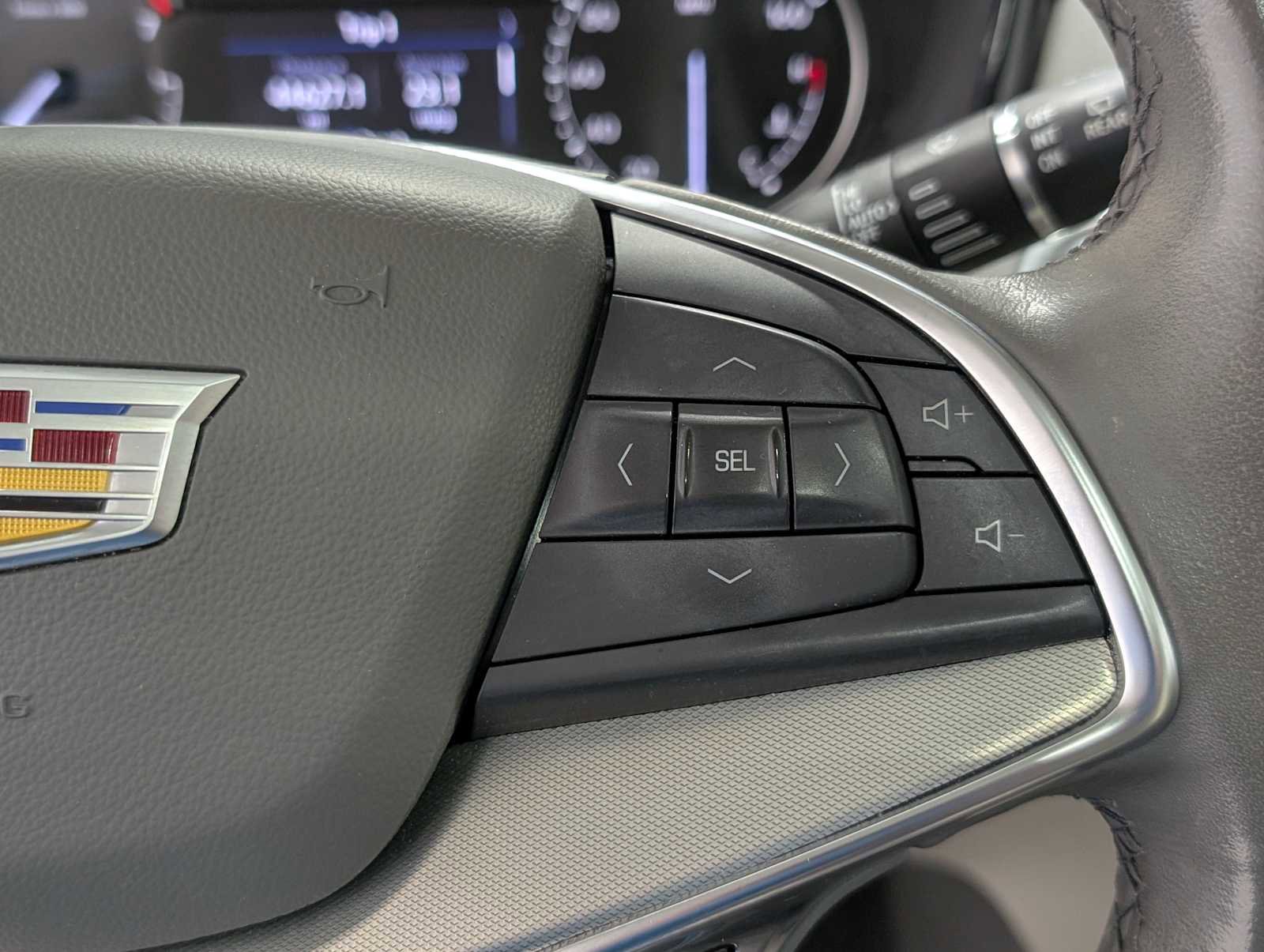 Certified 2023 Cadillac XT5 Premium Luxury AWD/4WD image 37