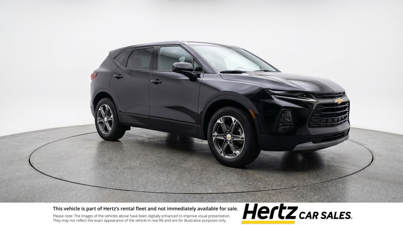 Used 2025 Chevrolet Blazer LT image 1