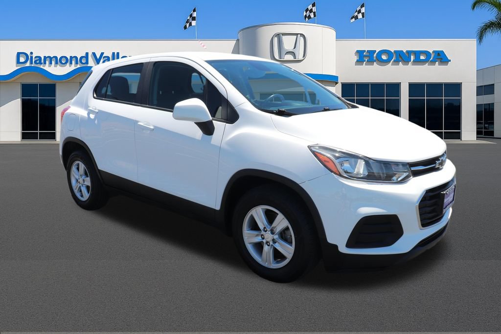 Used 2020 Chevrolet Trax LS FWD image 1
