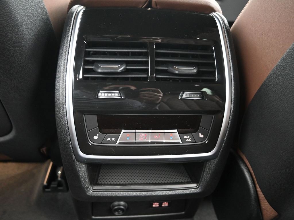 New 2026 BMW X5 M60i w/ Executive Package image 32