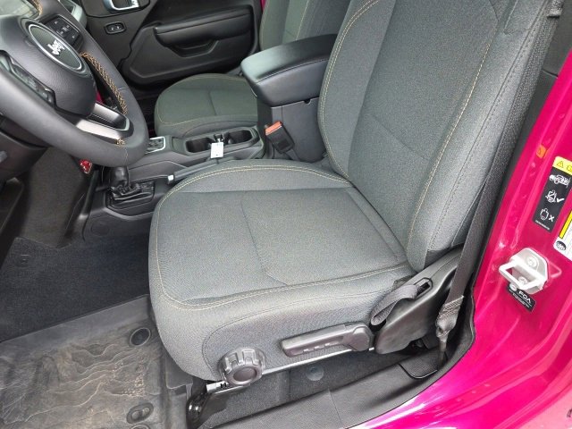 Used 2024 Jeep Gladiator Sport image 15