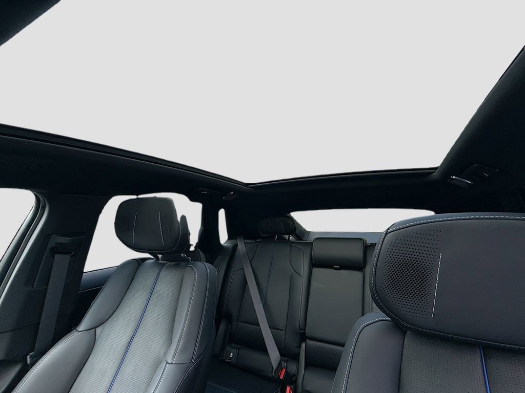 New 2026 Cadillac Lyriq V image 23