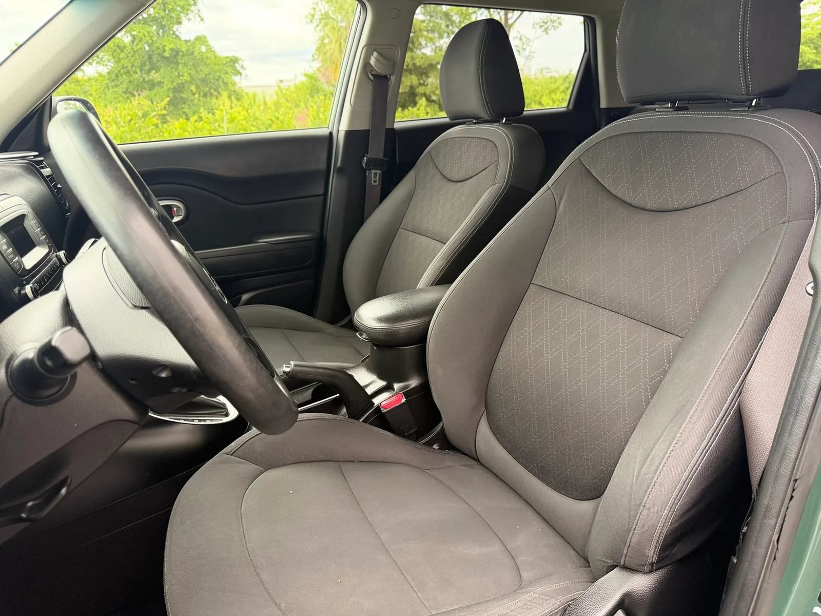 Used 2014 Kia Soul FWD image 25